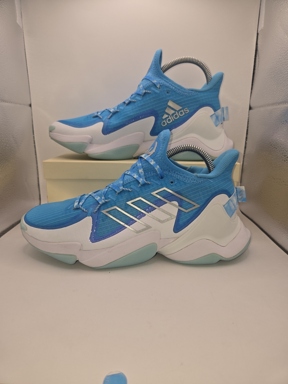 Adidas Mahomes 1 Impact FLX 'Sky Rush' Sneakers. Mens 7.5
